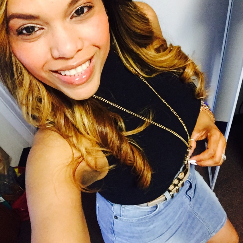 Meet your Posher, Josefa